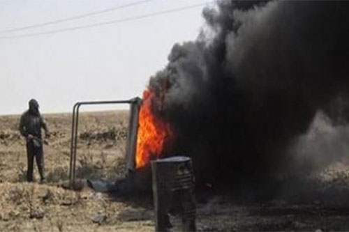 fuego en pozo petrolero incendiado por Daesh en Iraq Apagan el fuego en seis pozos petroleros incendiados por Daesh en Iraq